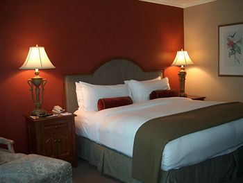 Woodmark & Still Hotel