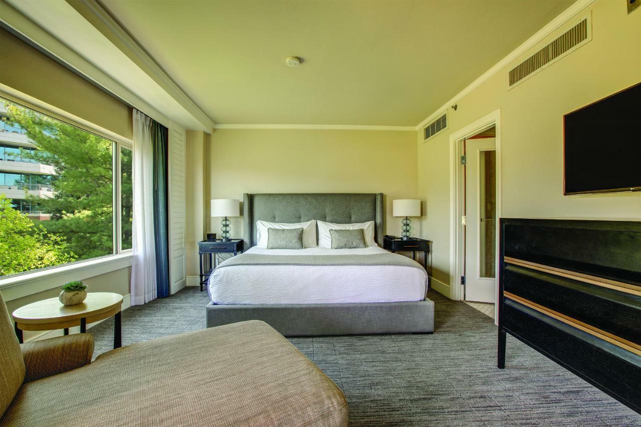 Woodmark & Still Hotel